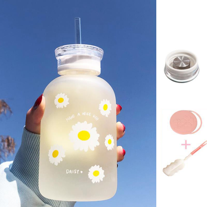 Glass Water Bottle with Straw Creative Daisy Frosted Transparent Cup Leakproof Portable Drinking Bottle with a Sealing Cap Lid