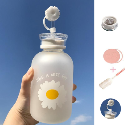 Glass Water Bottle with Straw Creative Daisy Frosted Transparent Cup Leakproof Portable Drinking Bottle with a Sealing Cap Lid